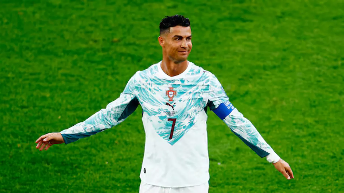 Fed up with World Cup goals called offside for a stray toe or two? A Canadian soccer trial could fix that
